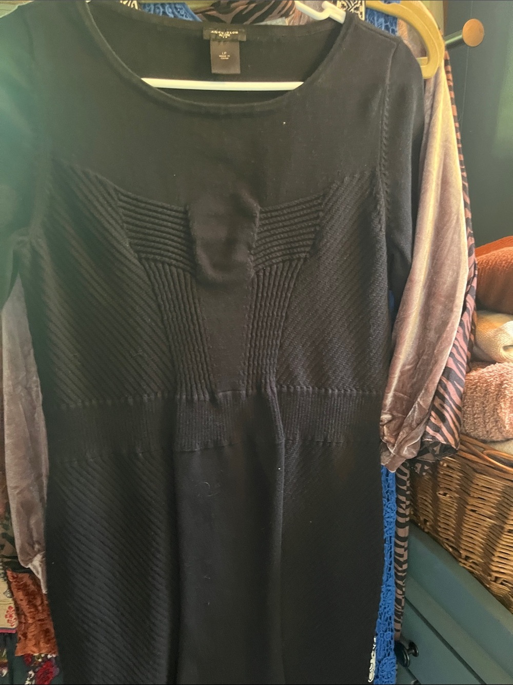 Ann Taylor Large Petite Black Crewneck Sweater - Picture 3 of 4